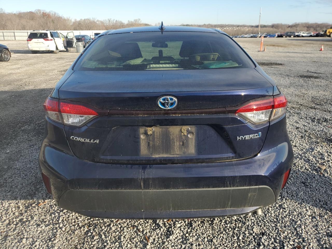 2021 TOYOTA COROLLA LE - Image 6