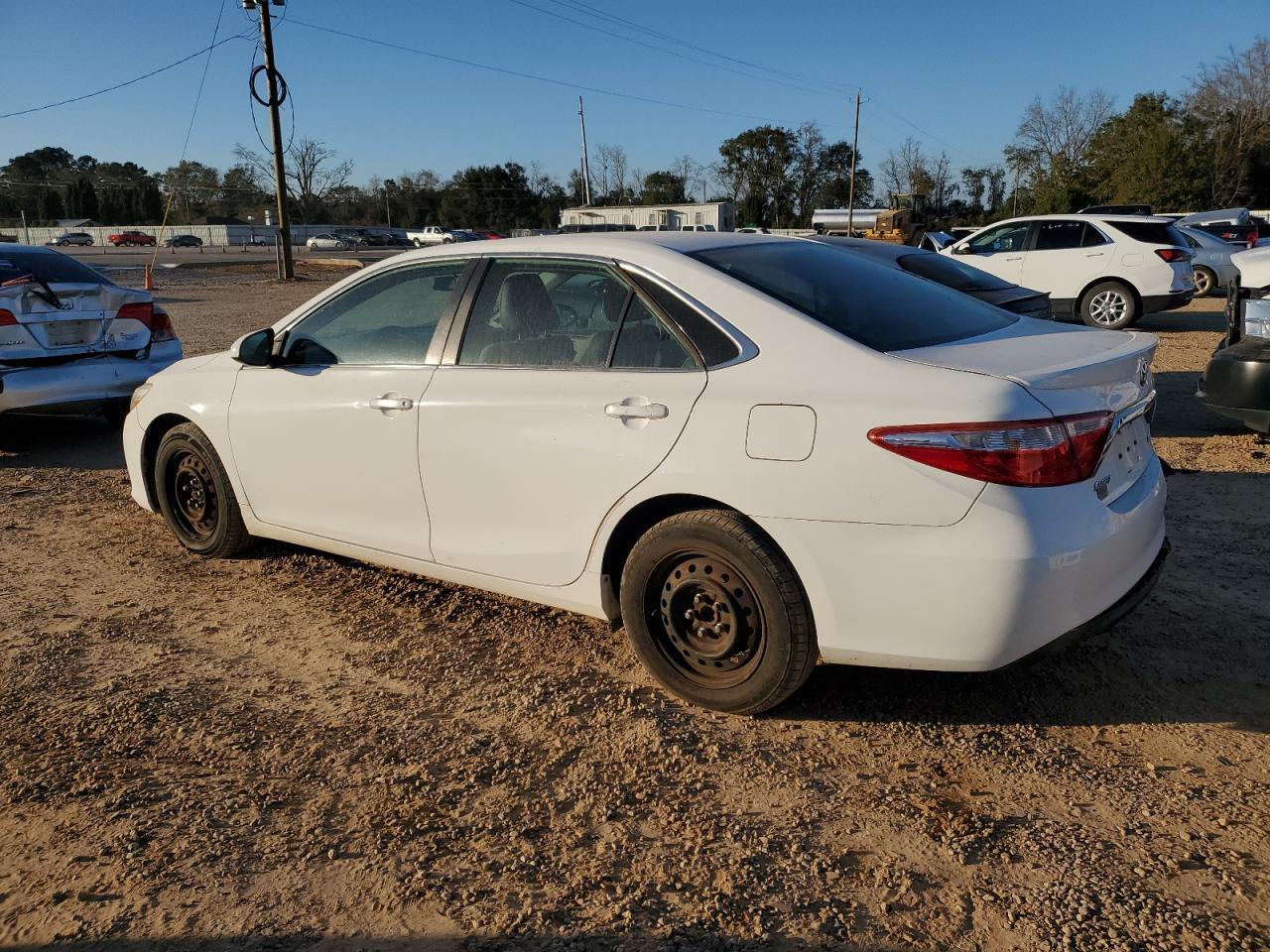 2015 TOYOTA CAMRY LE - Фото 2