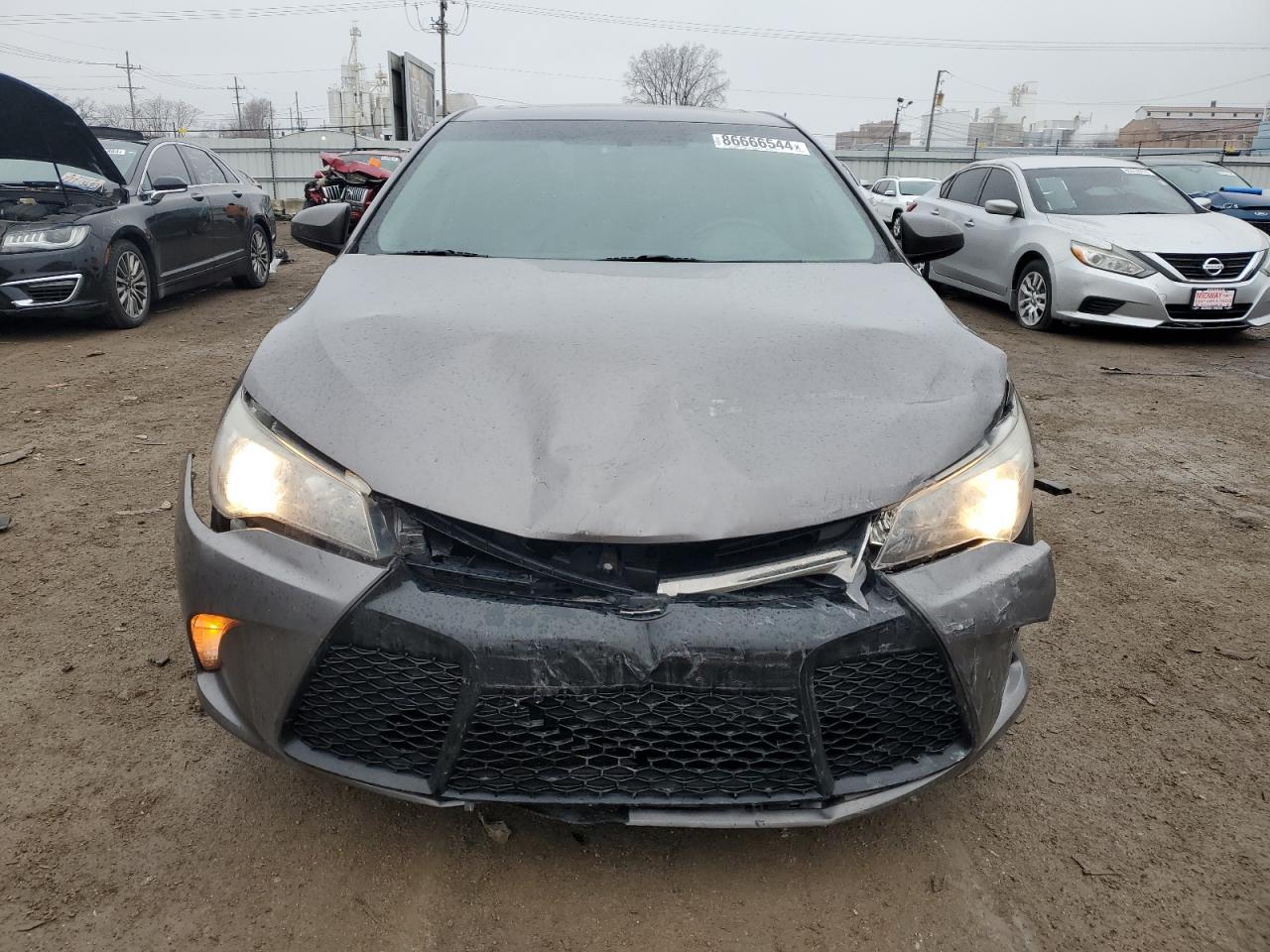 2017 TOYOTA CAMRY LE - Image 5