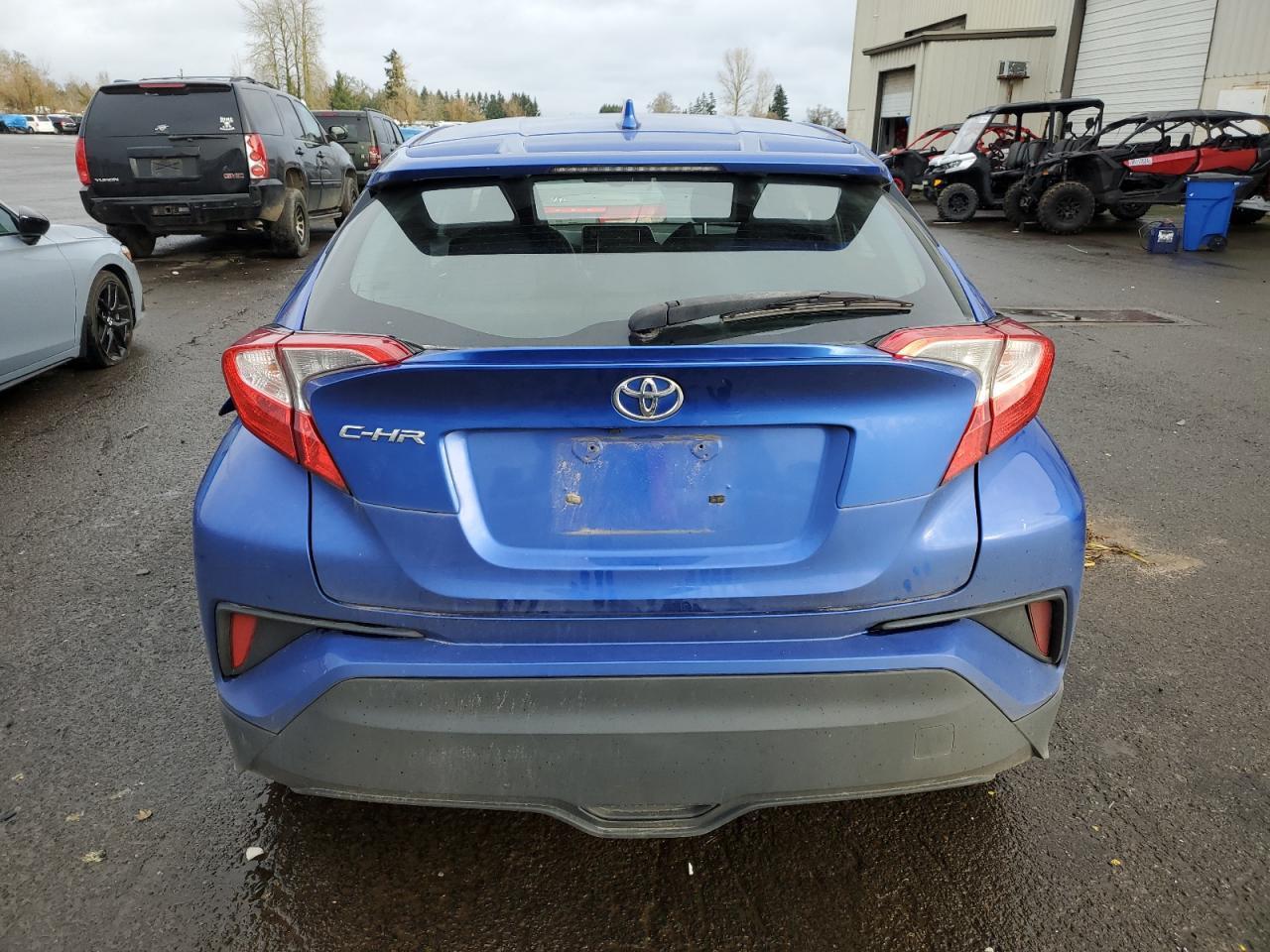 2018 TOYOTA C-HR XLE - Фото 6