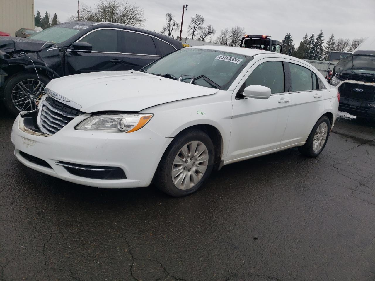 2013 CHRYSLER 200 LX