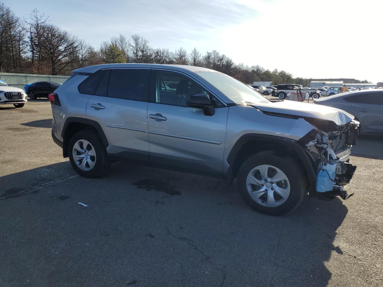 2023 TOYOTA RAV4 LE - Фото 4
