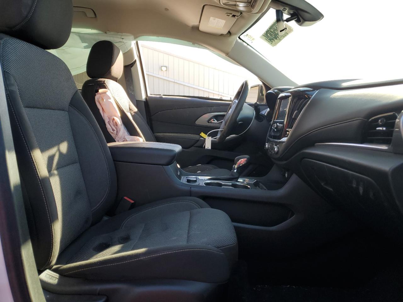 2021 CHEVROLET TRAVERSE L - Фото 7