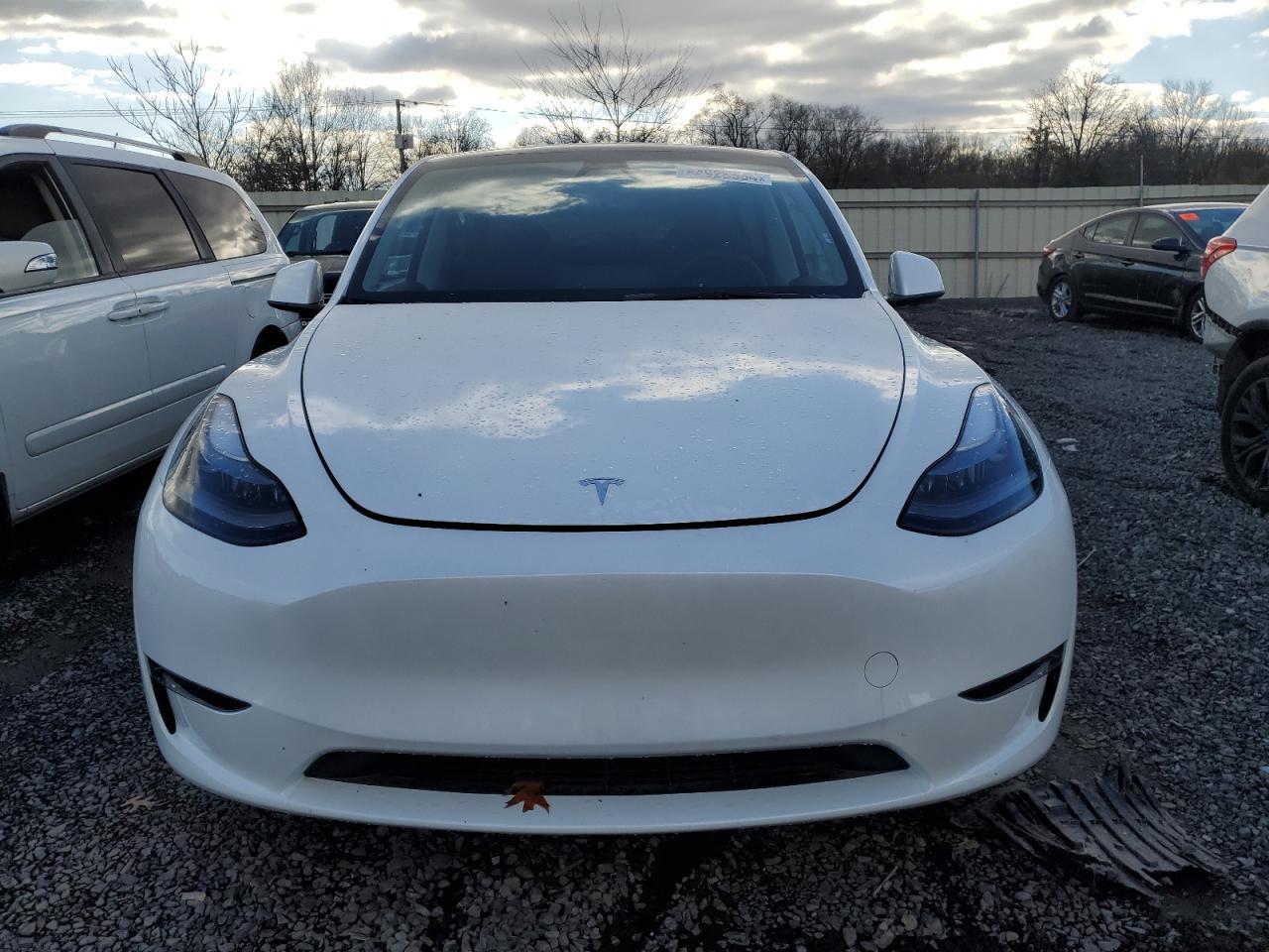 2024 TESLA MODEL Y - Image 5