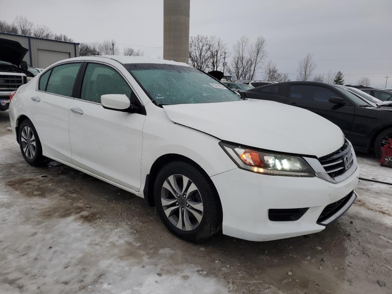 2014 HONDA ACCORD LX - Фото 4