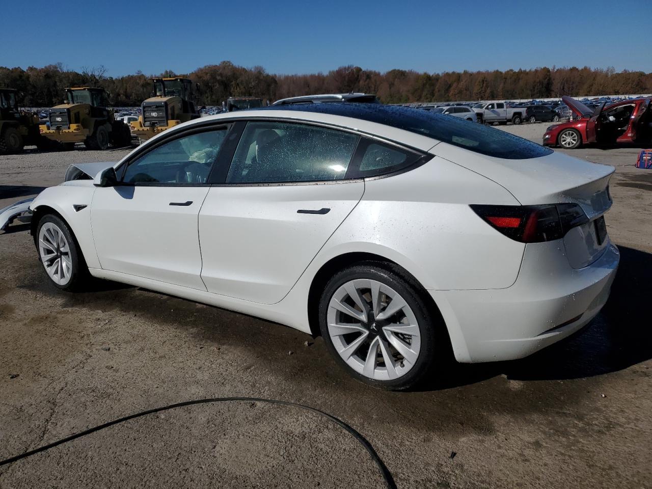 2023 TESLA MODEL 3 - Фото 2