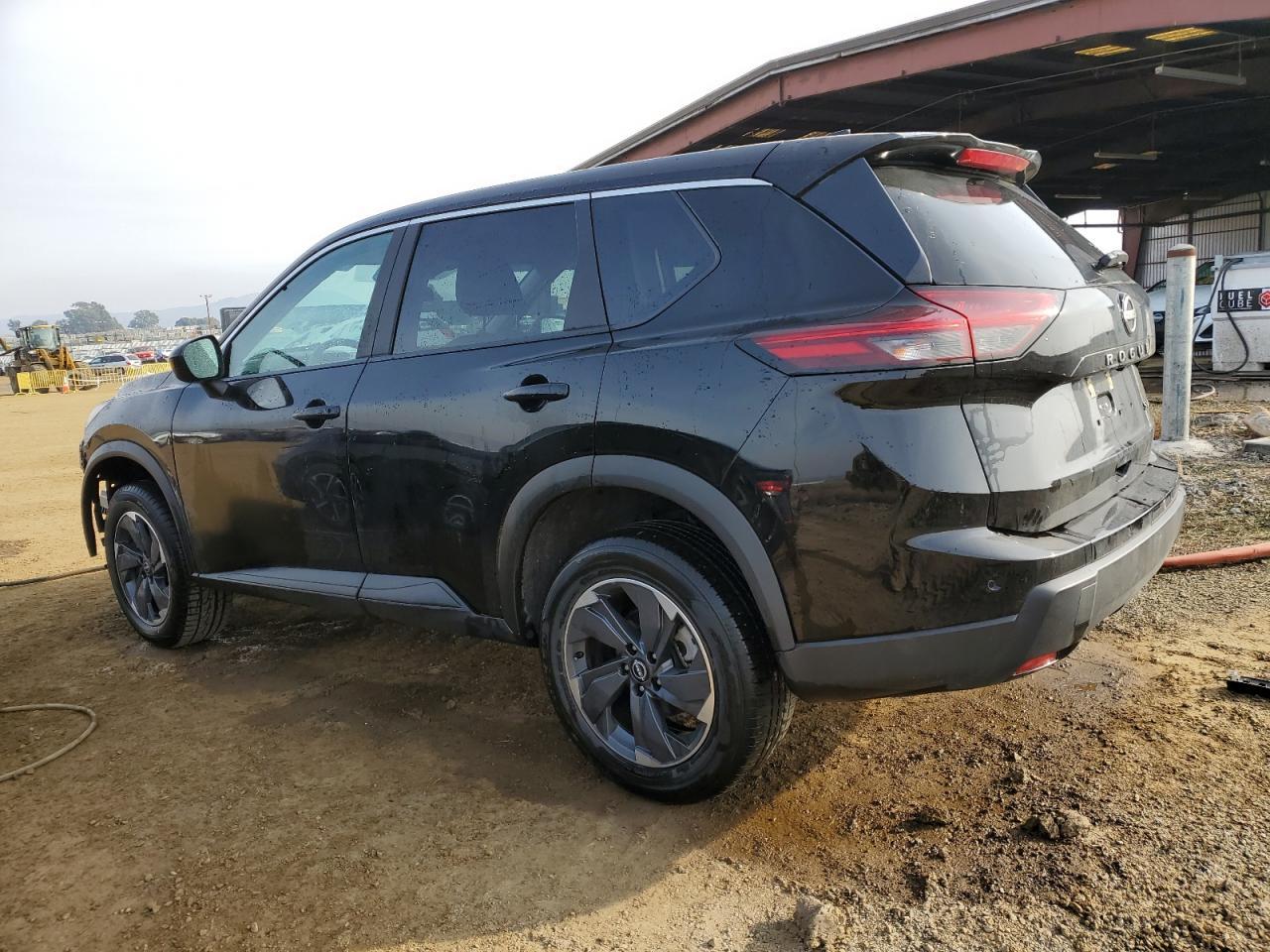 2024 NISSAN ROGUE SV - Image 2