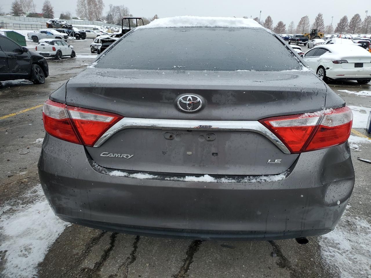 2016 TOYOTA CAMRY LE - Image 6