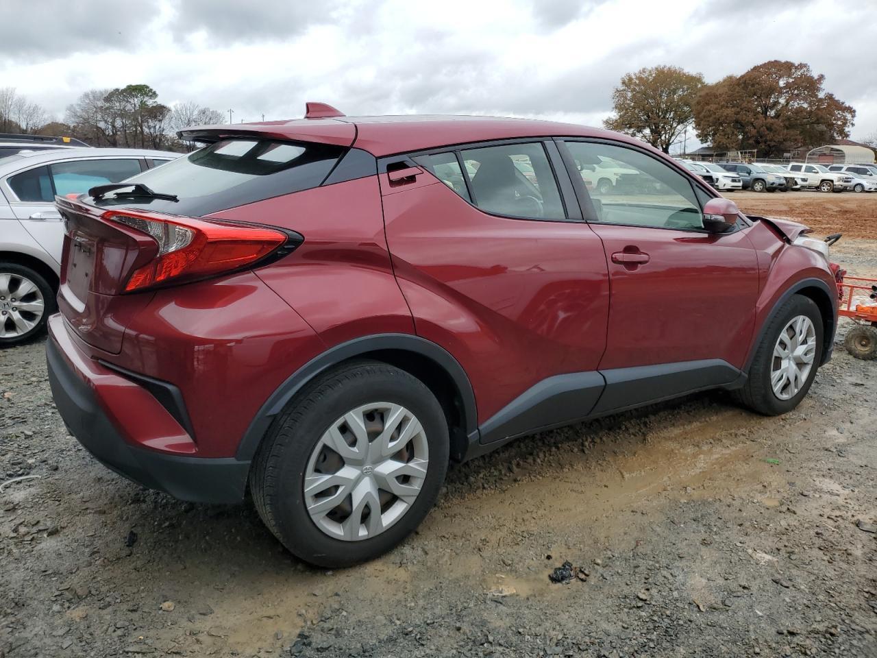 2019 TOYOTA C-HR XLE - Фото 3
