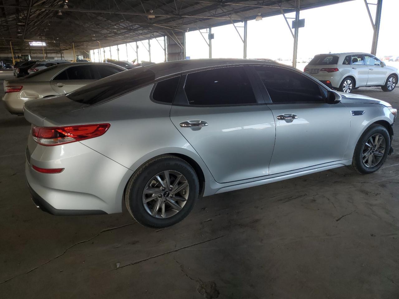 2019 KIA OPTIMA LX - Фото 3