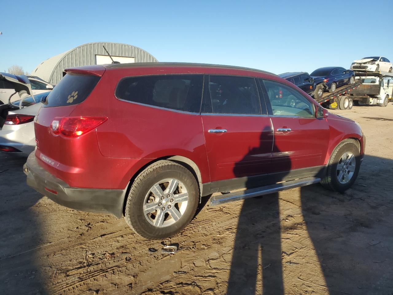 2011 CHEVROLET TRAVERSE L - Image 3