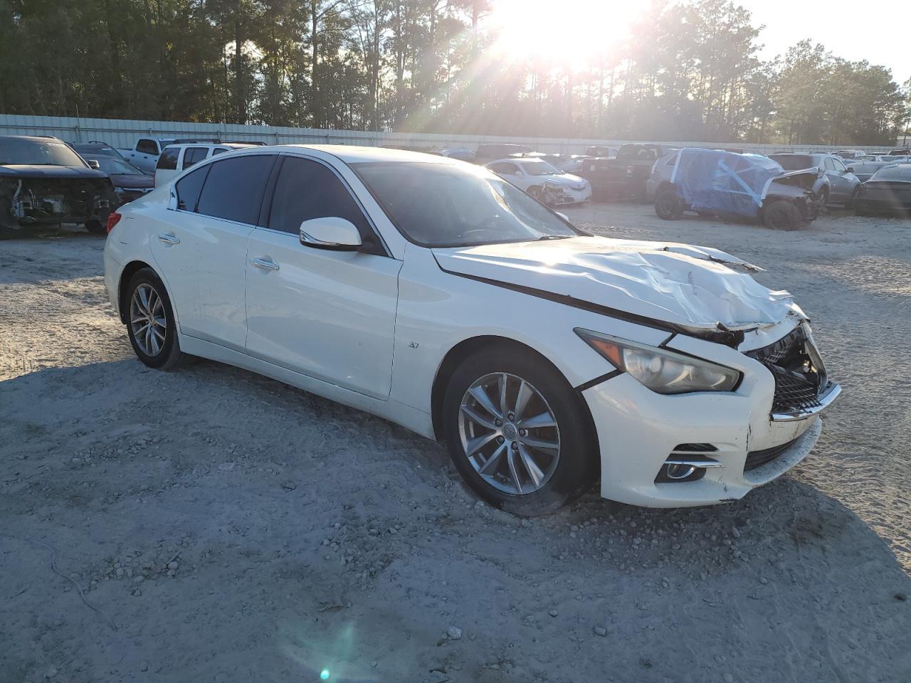 2014 INFINITI Q50 BASE - Image 4