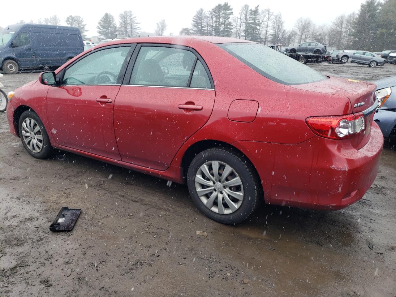 2013 TOYOTA COROLLA BA - Фото 2