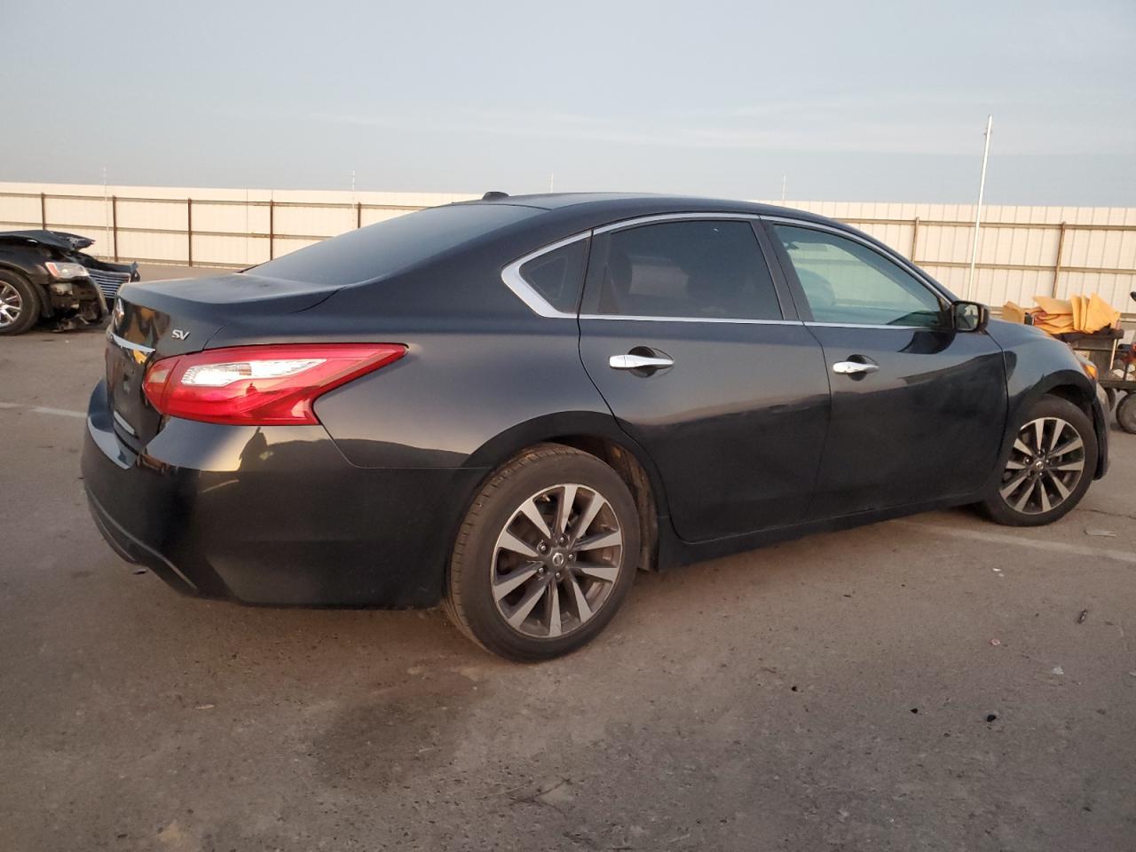2017 NISSAN ALTIMA 2.5 - Фото 3