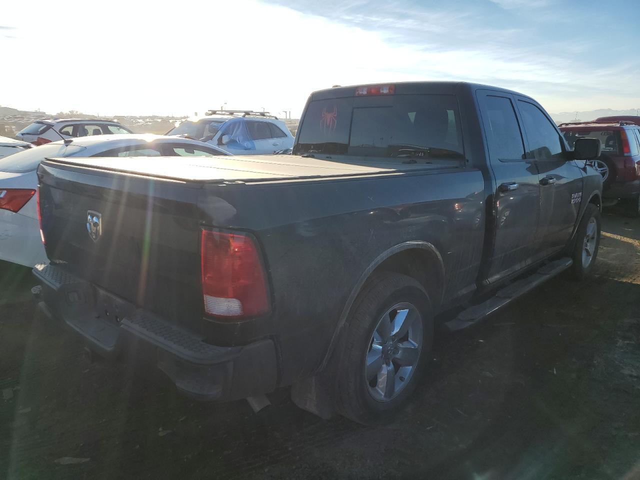 2015 RAM 1500 SLT - Image 3