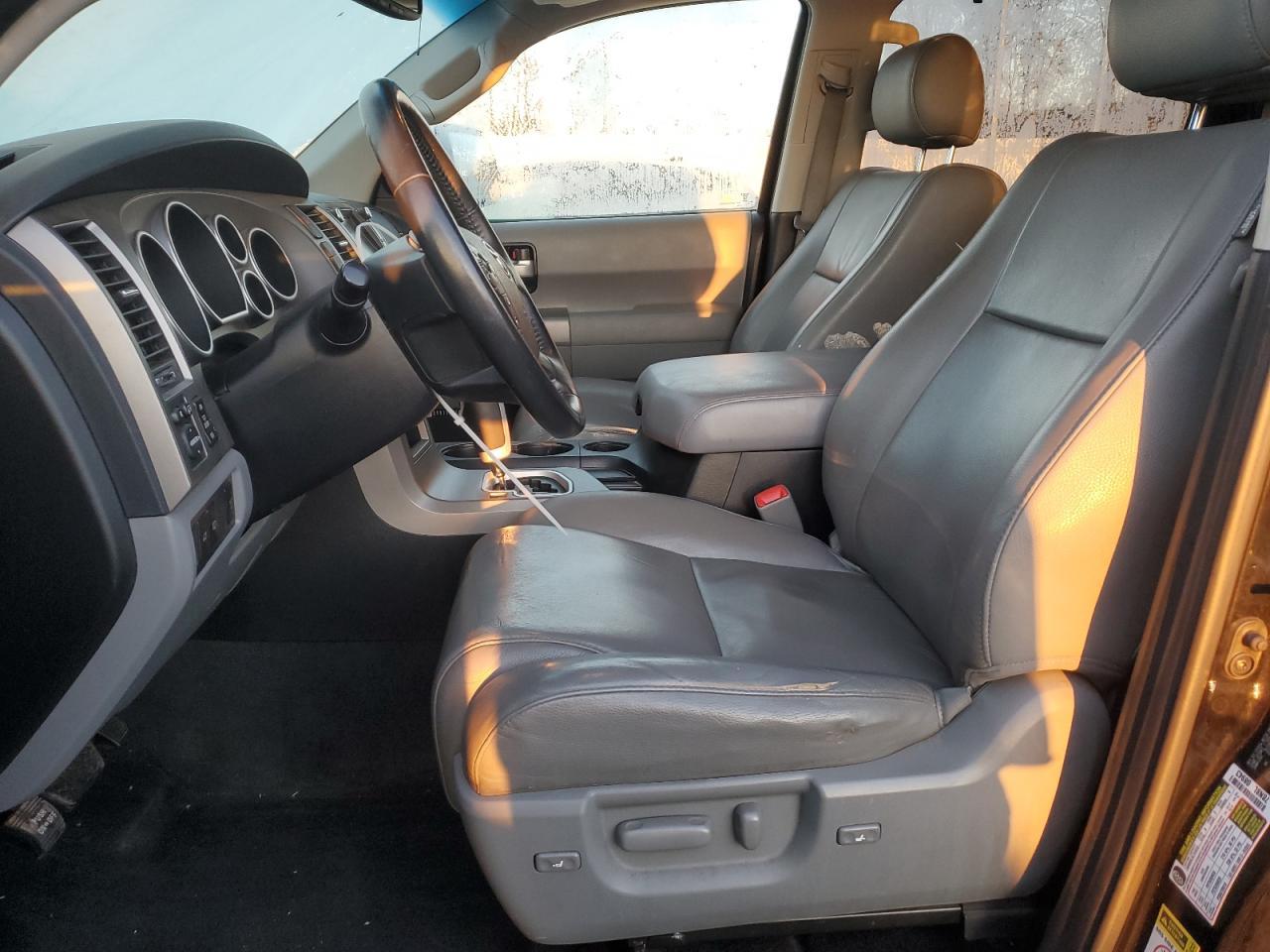 2013 TOYOTA SEQUOIA LI - Image 7