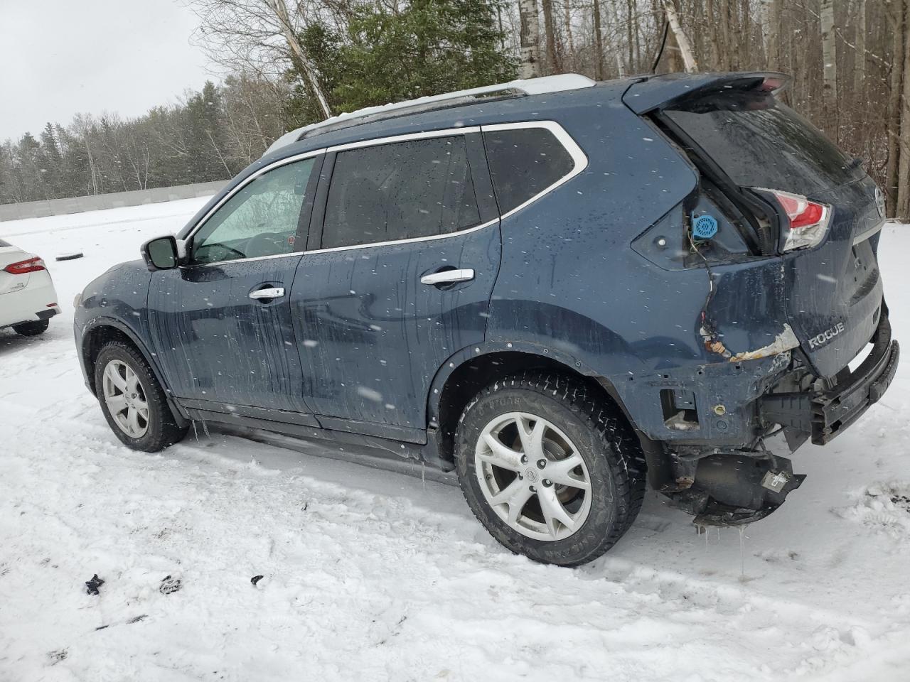 2015 NISSAN ROGUE S - Image 2