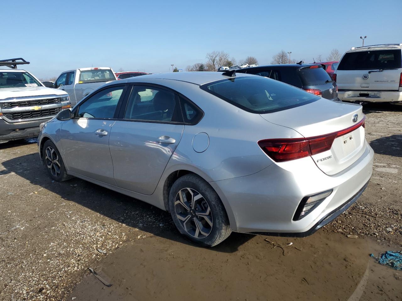 2021 KIA FORTE FE - Image 2