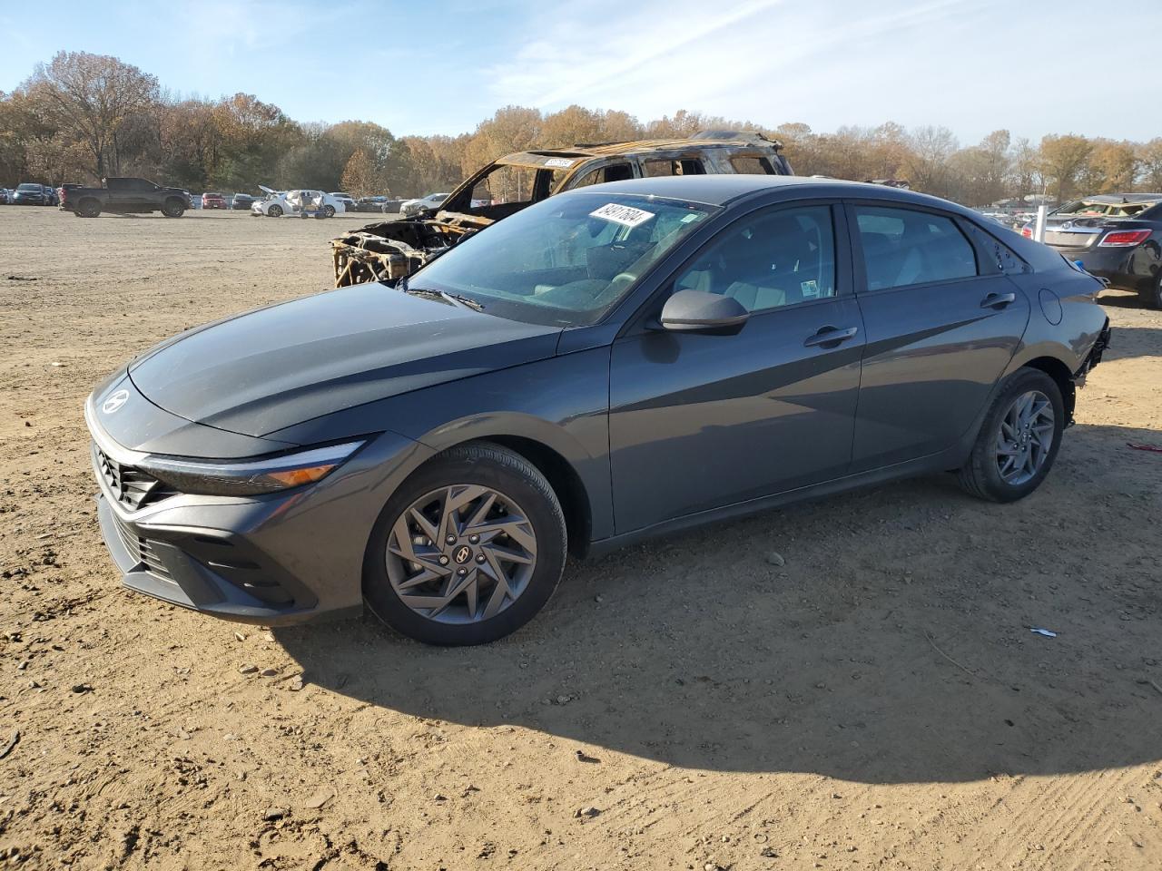 2024 HYUNDAI ELANTRA SE
