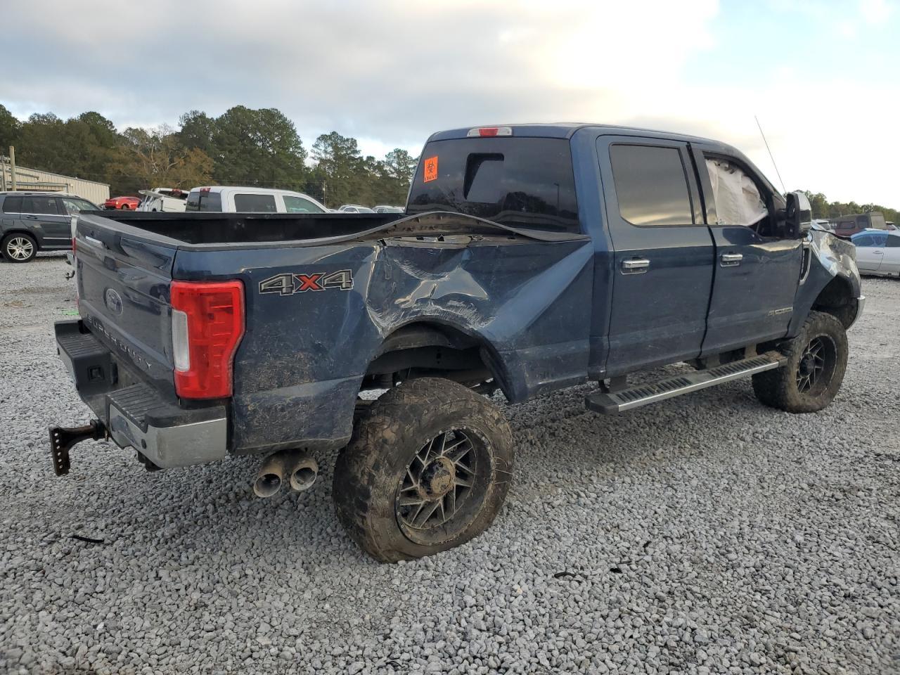2017 FORD F250 SUPER - Image 3