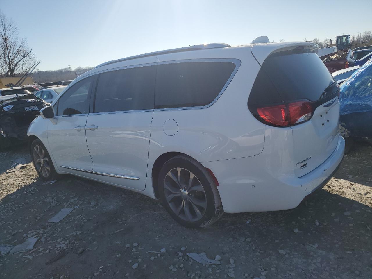 2017 CHRYSLER PACIFICA L - Фото 2