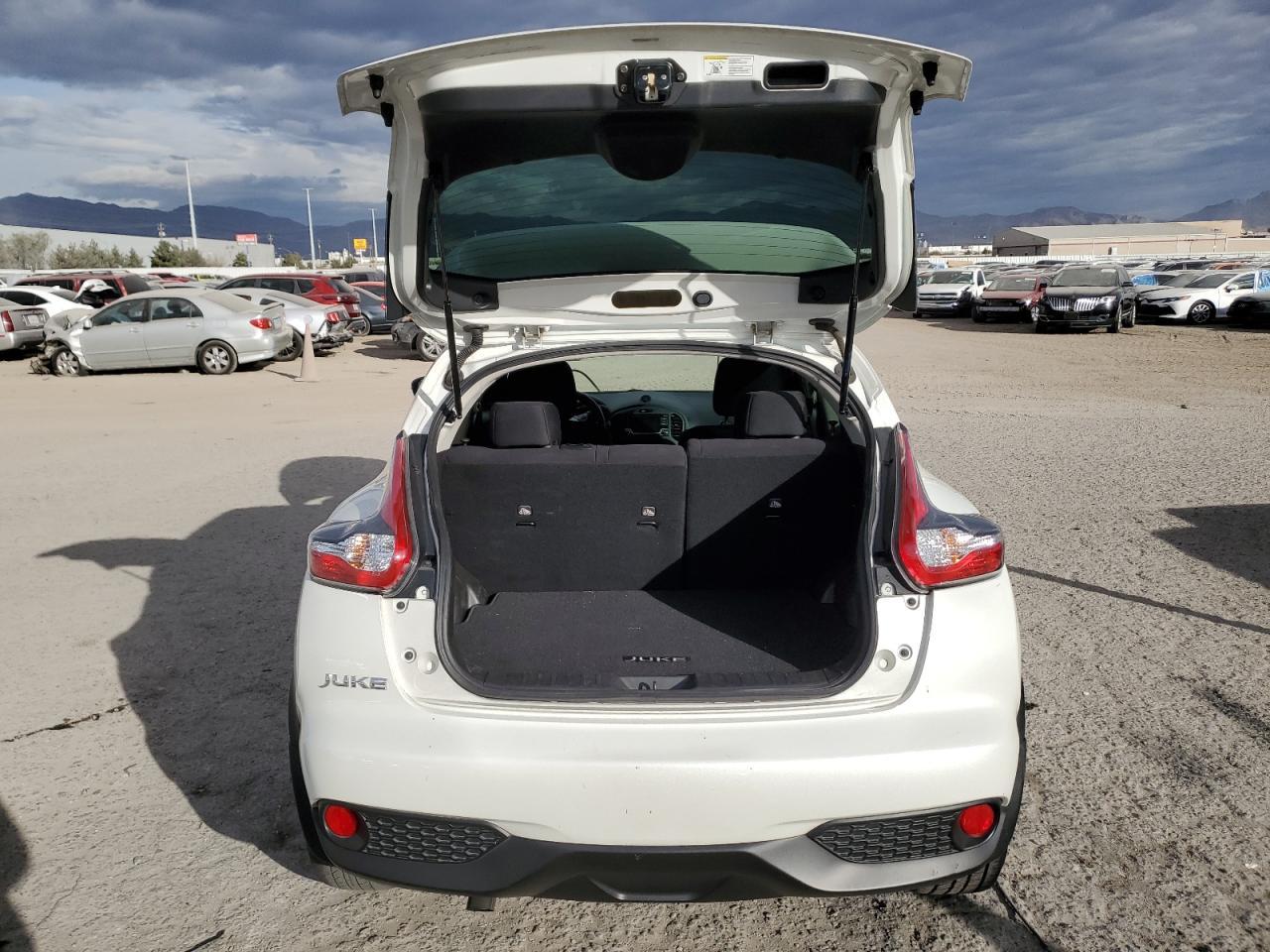 2016 NISSAN JUKE S - Фото 6