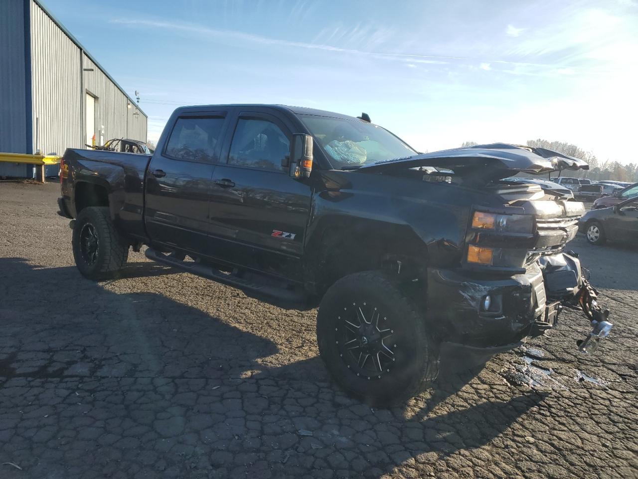 2017 CHEVROLET SILVERADO - Фото 4