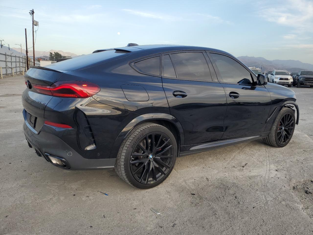 2024 BMW X6 XDRIVE4 - Image 3