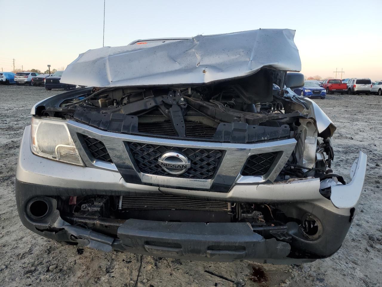 2019 NISSAN FRONTIER S - Фото 5