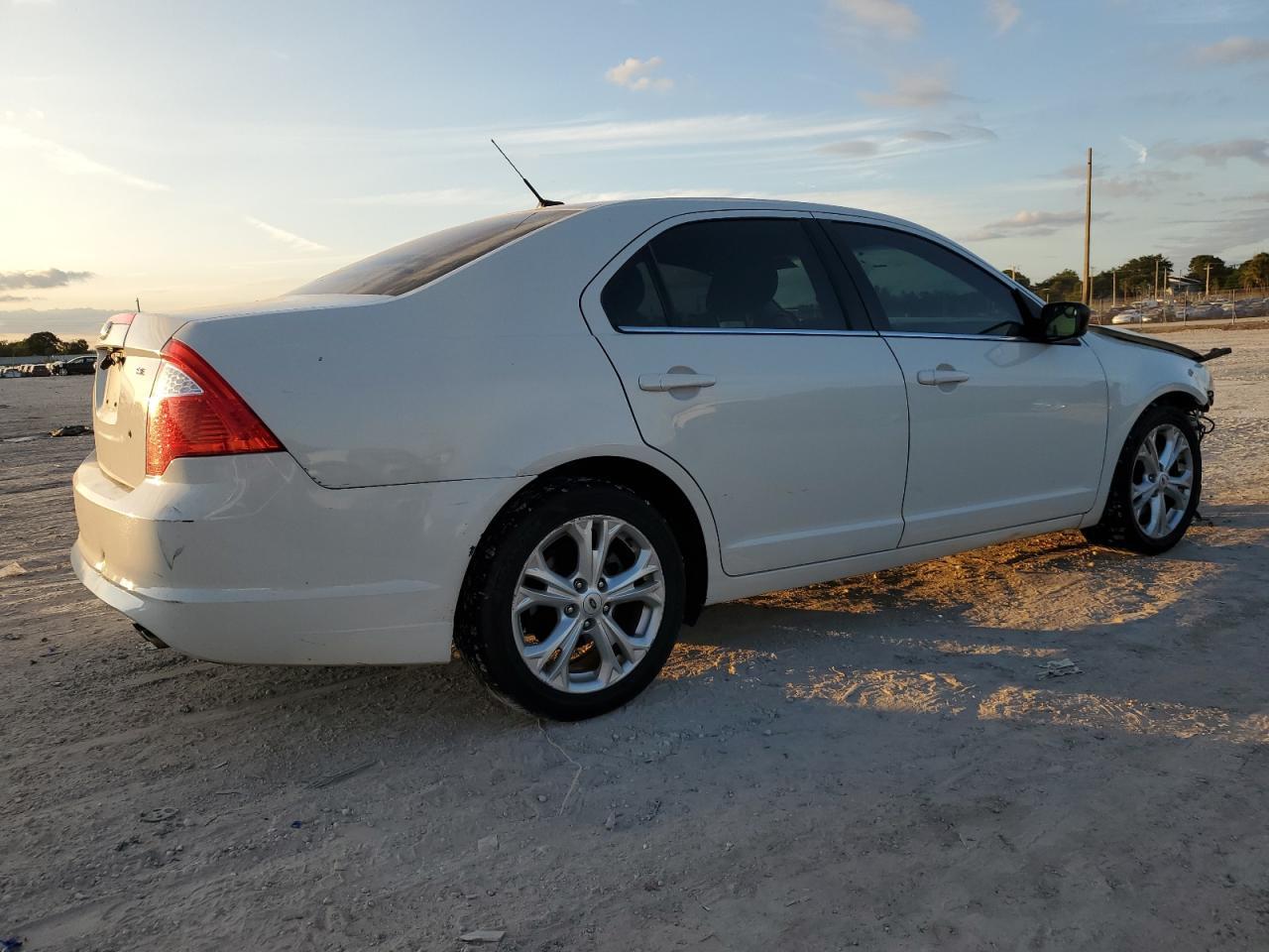 2012 FORD FUSION SE - Image 3