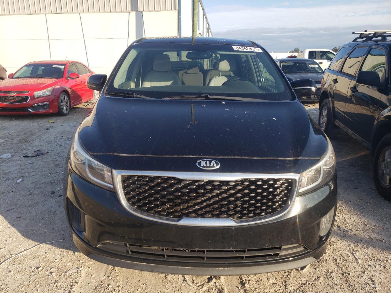 2017 KIA SEDONA LX - Image 5