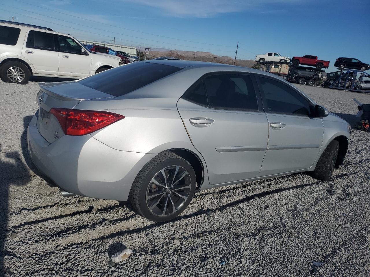 2018 TOYOTA COROLLA L - Фото 3