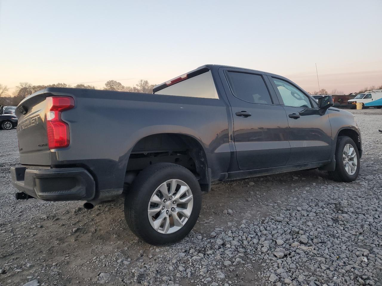 2023 CHEVROLET SILVERADO - Image 3
