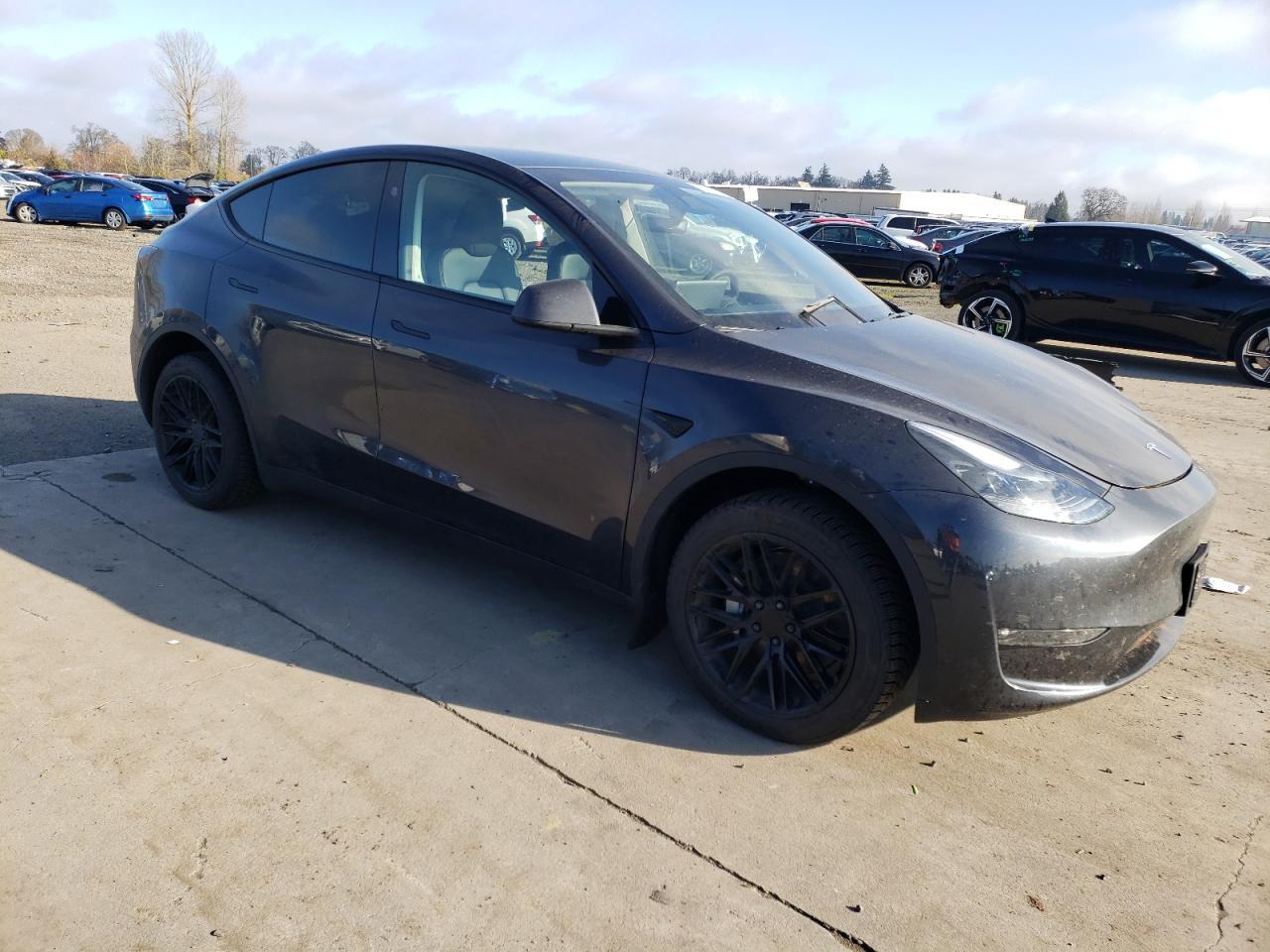 2024 TESLA MODEL Y - Image 4