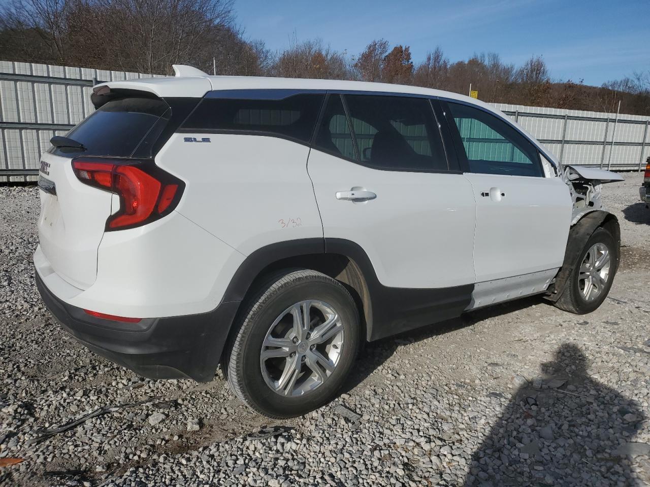 2019 GMC TERRAIN SL - Image 3