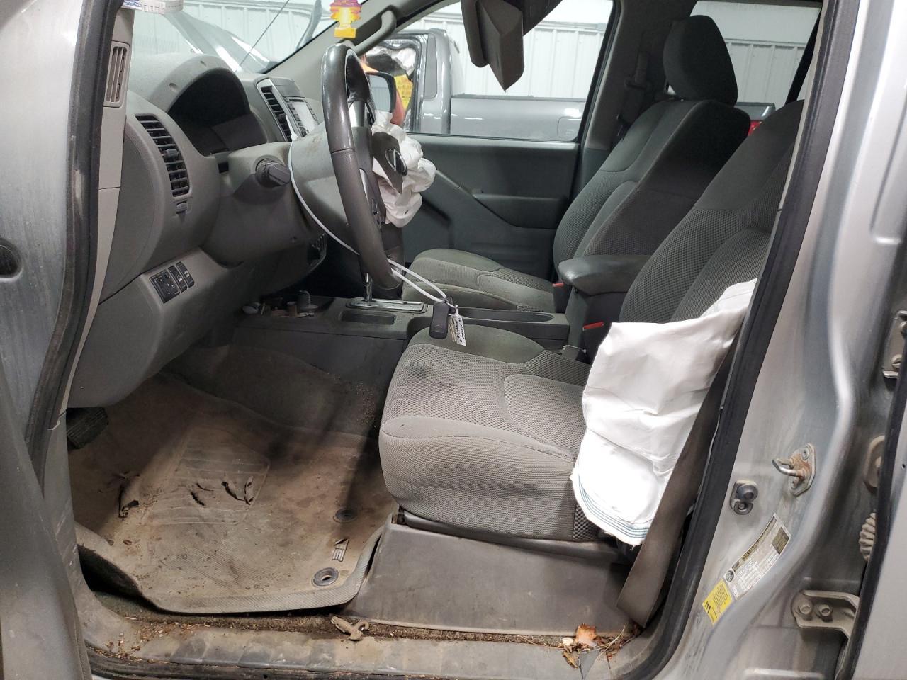 2016 NISSAN FRONTIER S - Фото 7