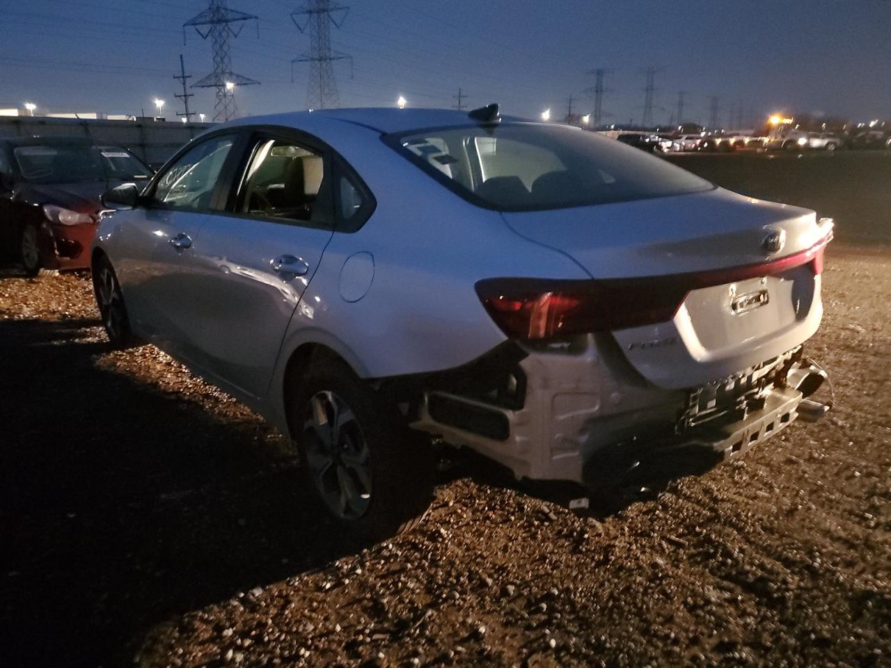 2021 KIA FORTE FE - Фото 2