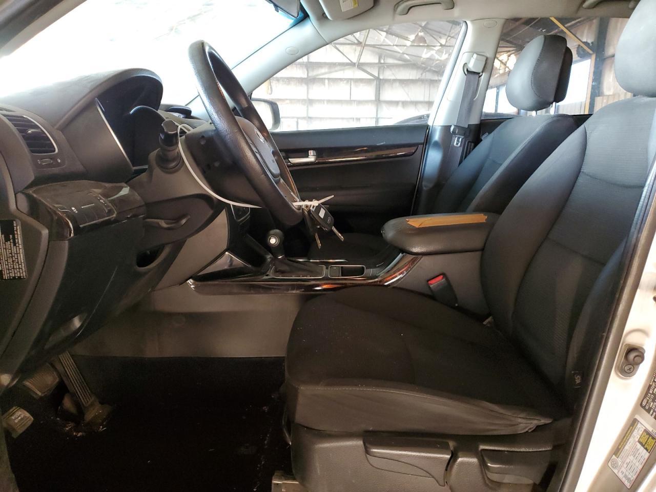 2014 KIA SORENTO LX - Image 7