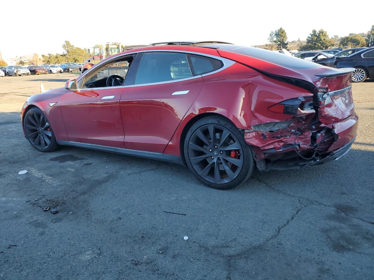 2015 TESLA MODEL S - Image 2
