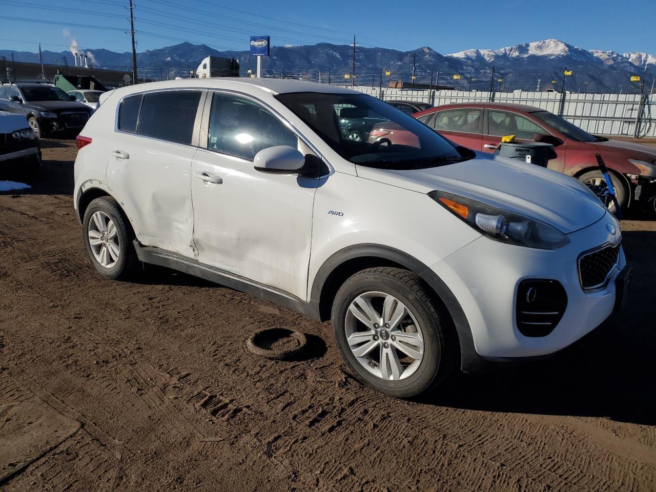 2017 KIA SPORTAGE L - Image 4