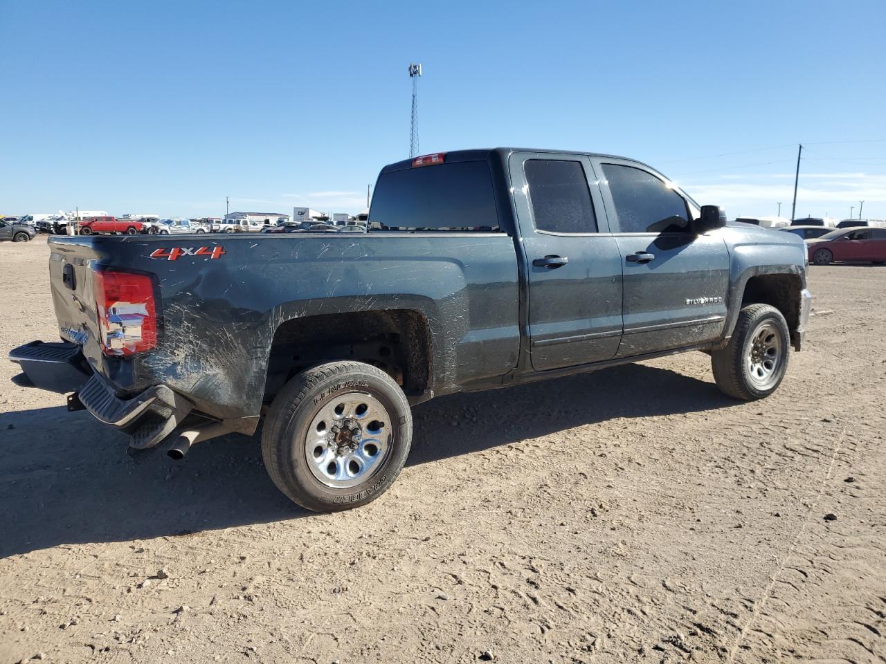 2018 CHEVROLET SILVERADO - Фото 3