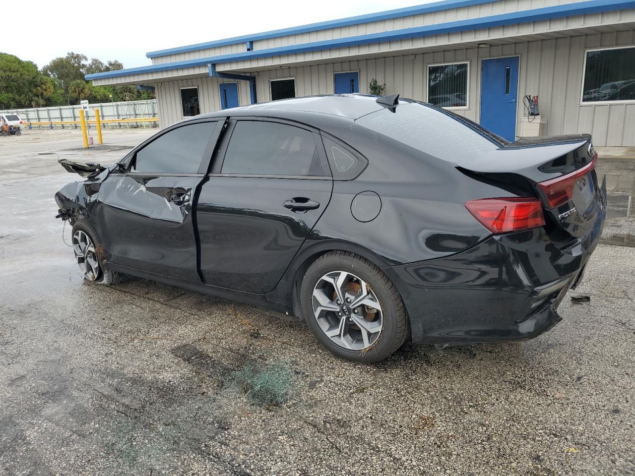 2021 KIA FORTE FE - Фото 2