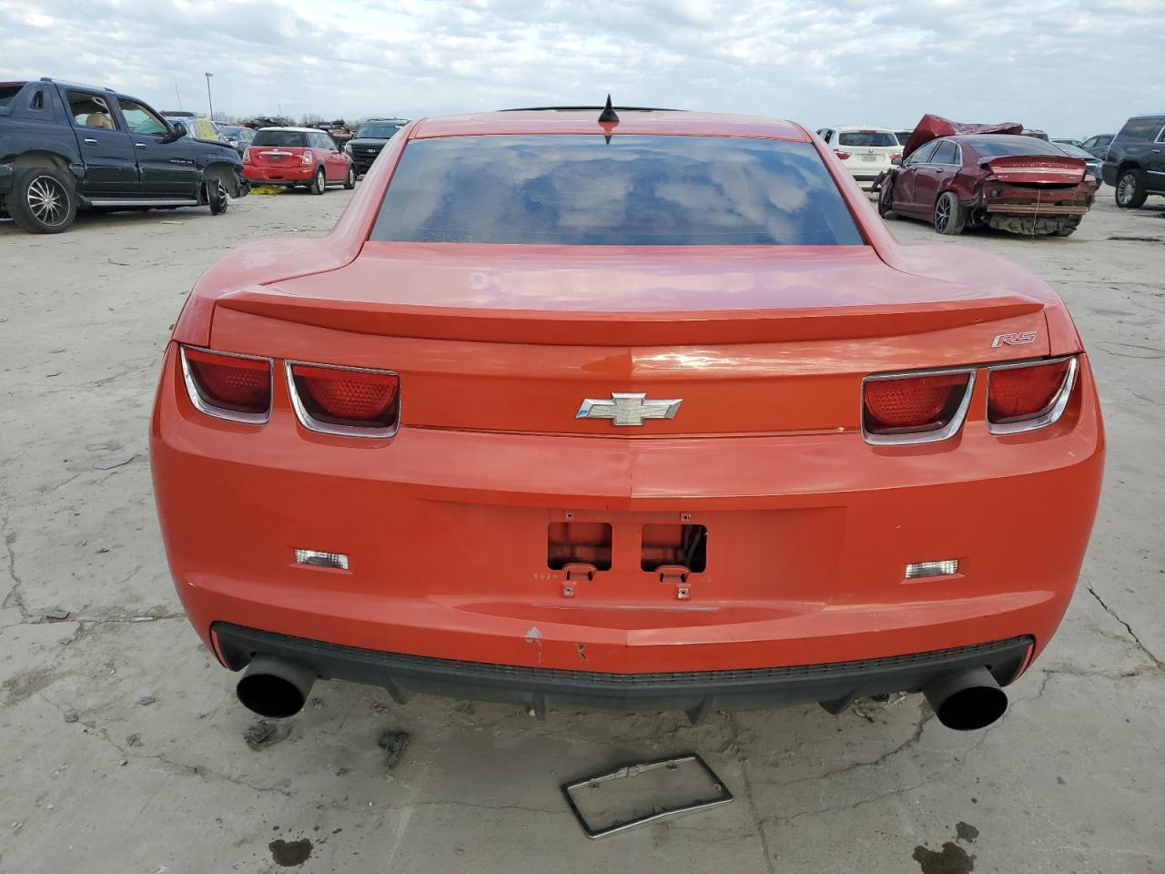 2011 CHEVROLET CAMARO LT - Image 6