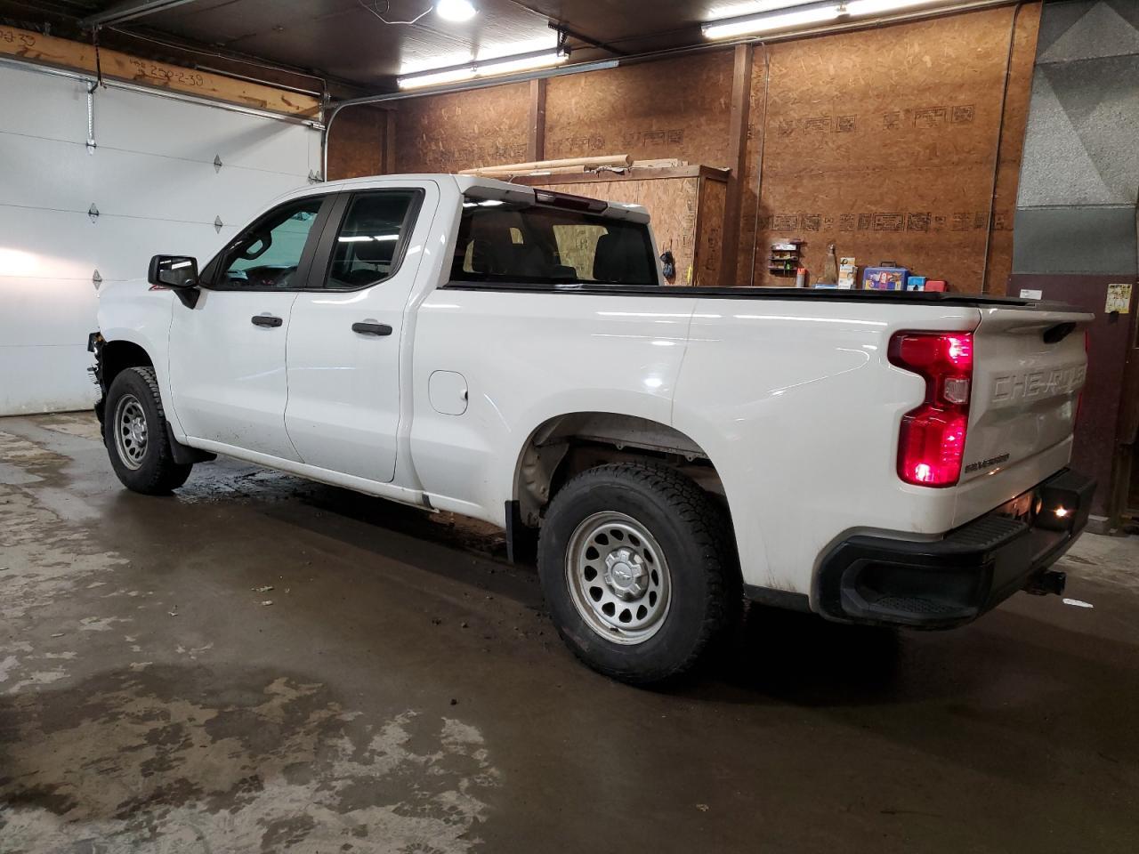 2019 CHEVROLET SILVERADO - Фото 2
