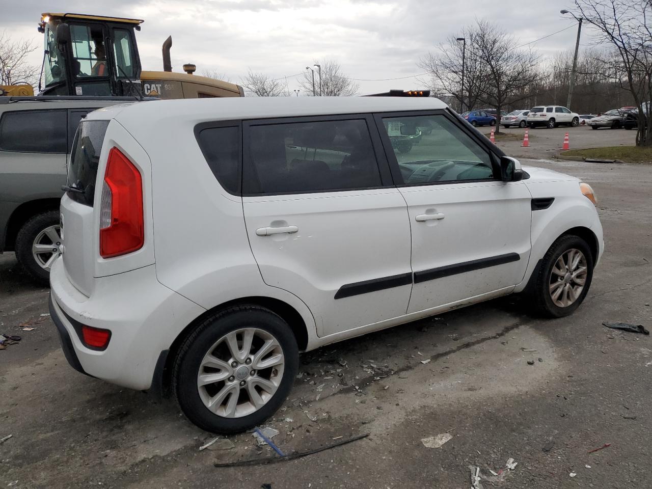 2013 KIA SOUL + - Image 3