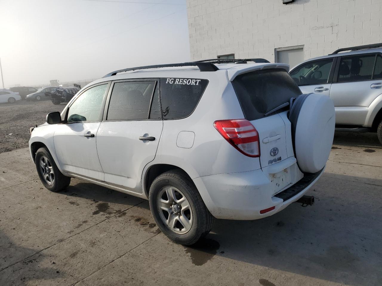 2011 TOYOTA RAV4 - Image 2