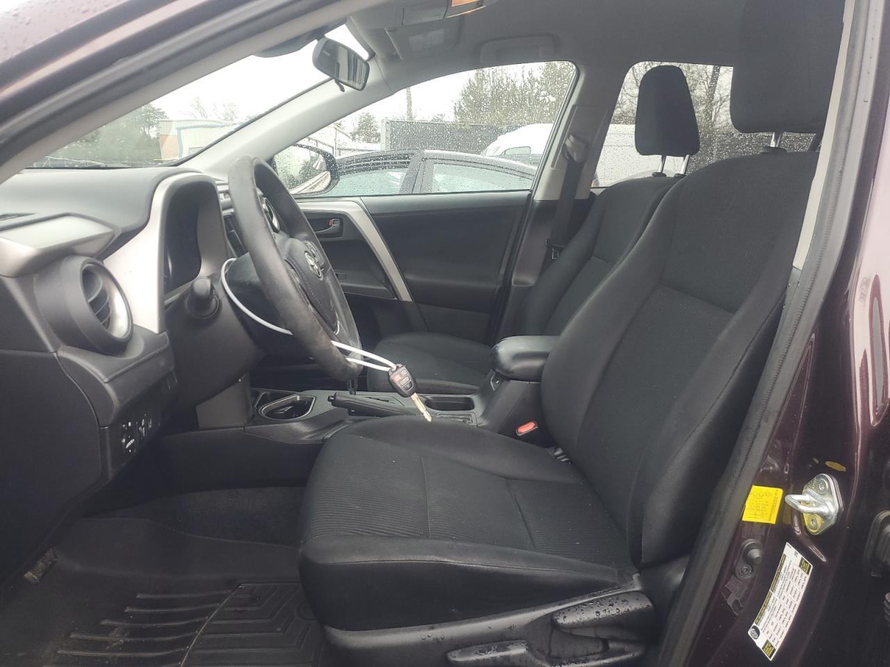 2017 TOYOTA RAV4 LE - Фото 7