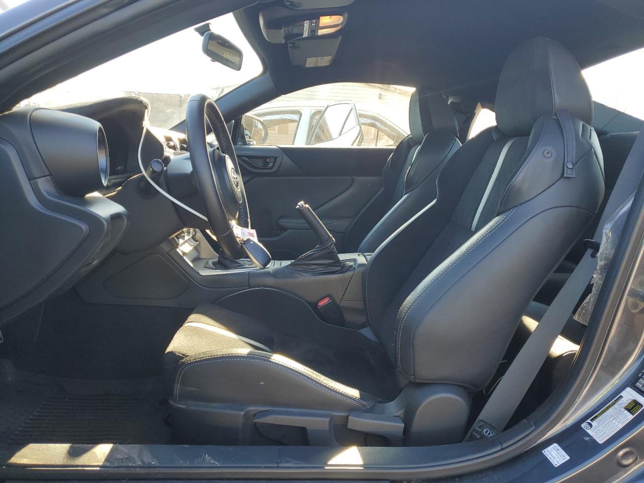 2023 TOYOTA GR 86 PREM - Image 7