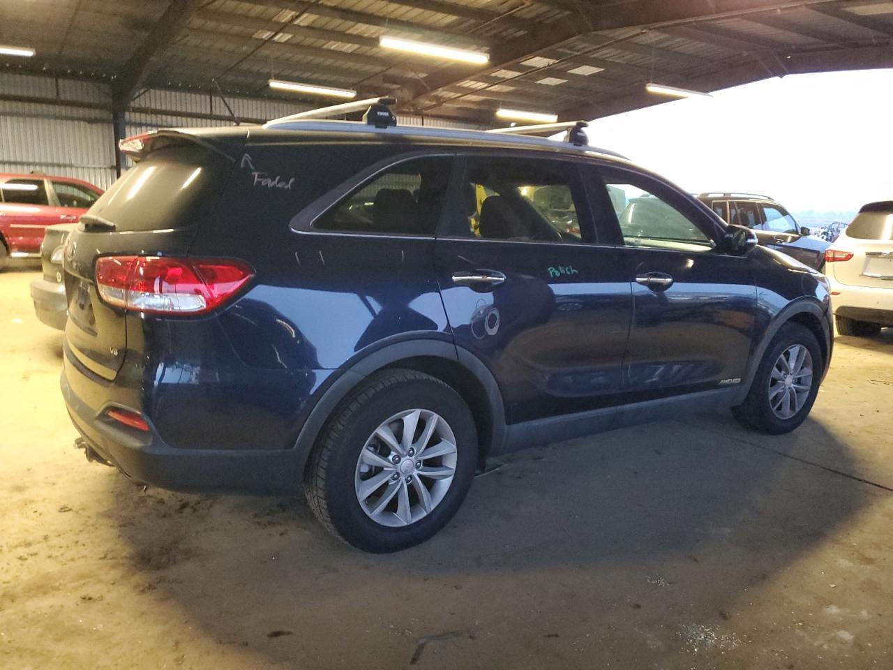 2017 KIA SORENTO LX - Фото 3