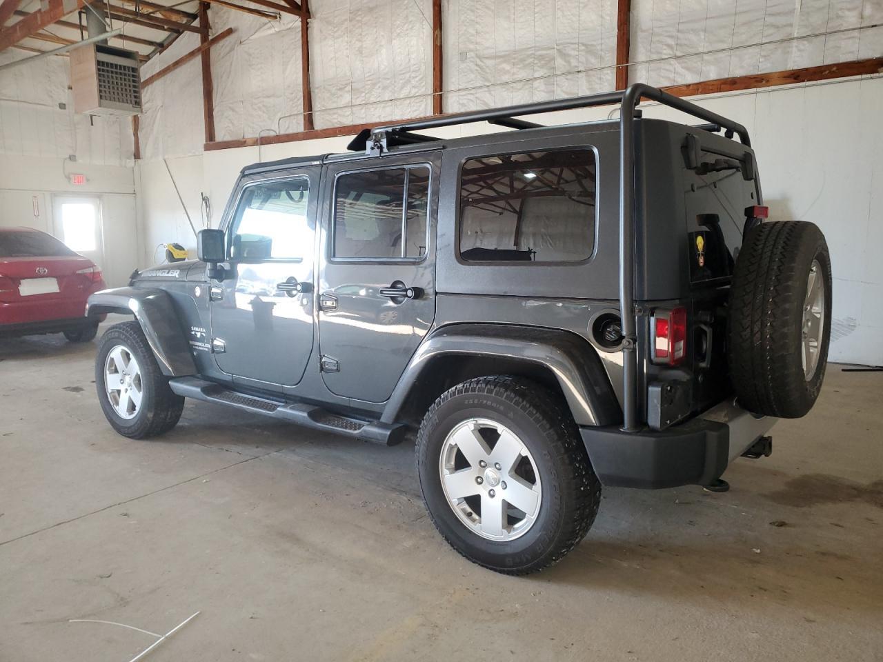 2010 JEEP WRANGLER U - Image 2